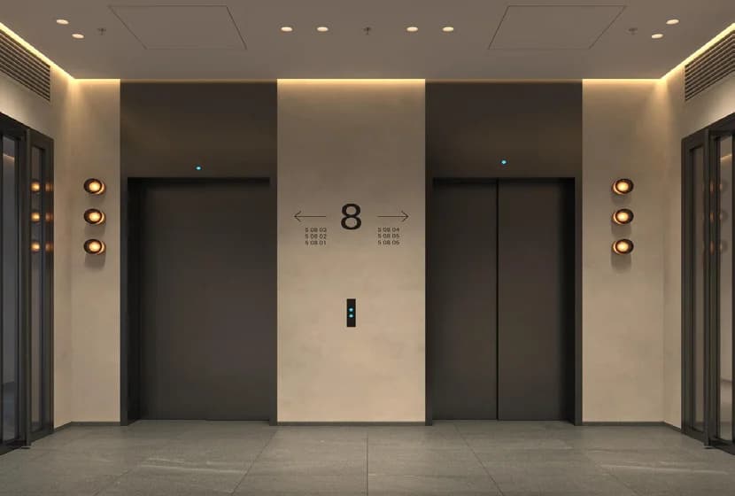 Six-passenger automatic lift to the terrace